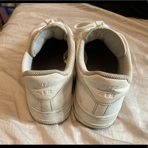 COPY - Nike Air Force 1’s reflective white - Picture 4 of 4